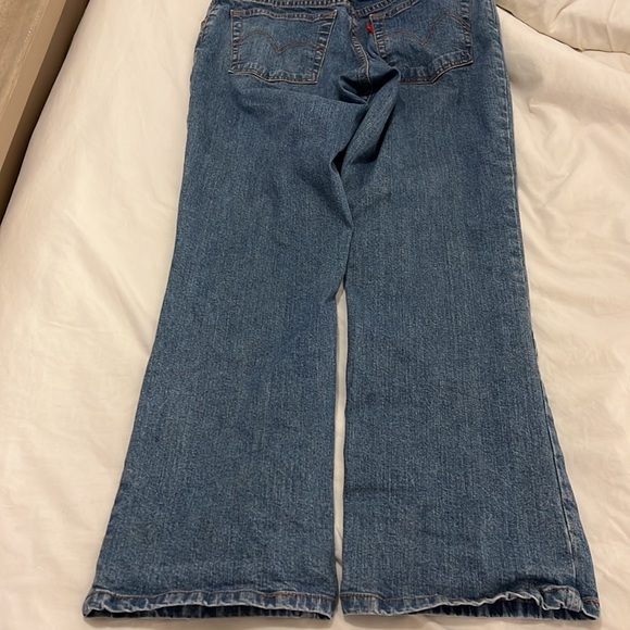 Levi’s Relaxed Boot Cut Jeans - Size 10/11 - Picture 10 of 11